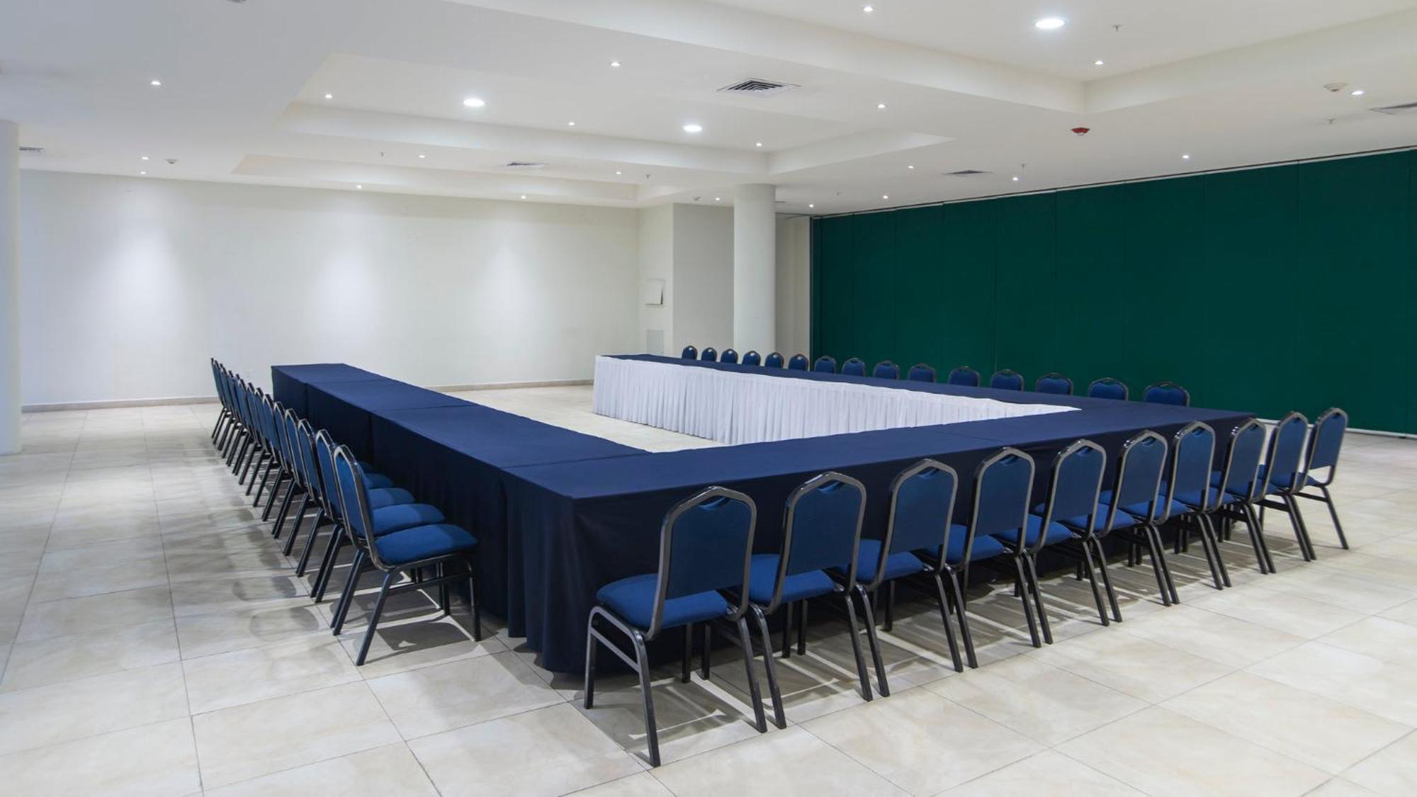 Holiday Inn Express Xalapa By Ihg Exterior photo